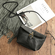 Annie | Vintage-Inspired Crossbody Bag with Buckle Detail