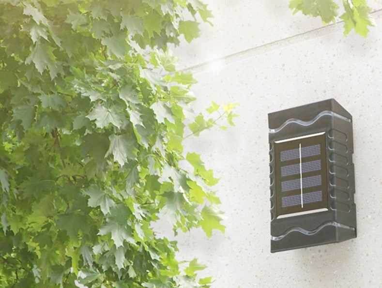 SolarMajesty - Elegant Outdoor Solar Lamp-4