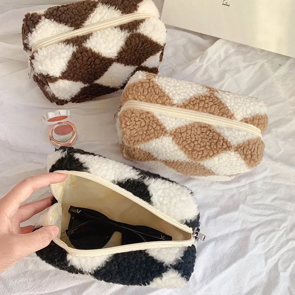 Jazmine | Checkered Soft Plush Makeup Bag
