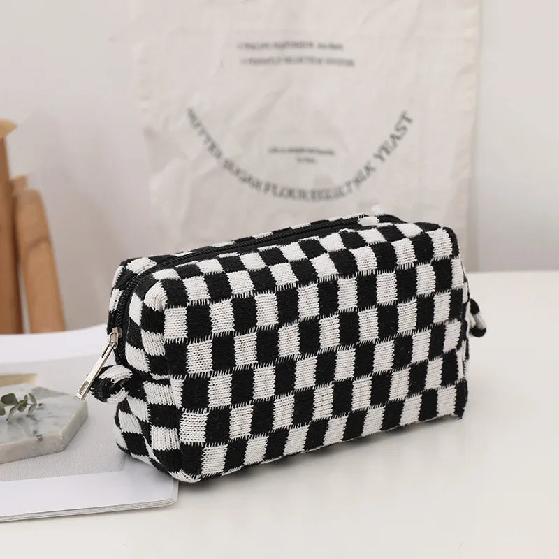 Nova | Trendy Checkered Y2K-Style Makeup Bag