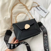 Lianne | Modern Handbag with Geometric Design and Chain Strap