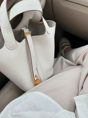 Zoe| Stylish Bucket Bag of Premium Vegan Leather