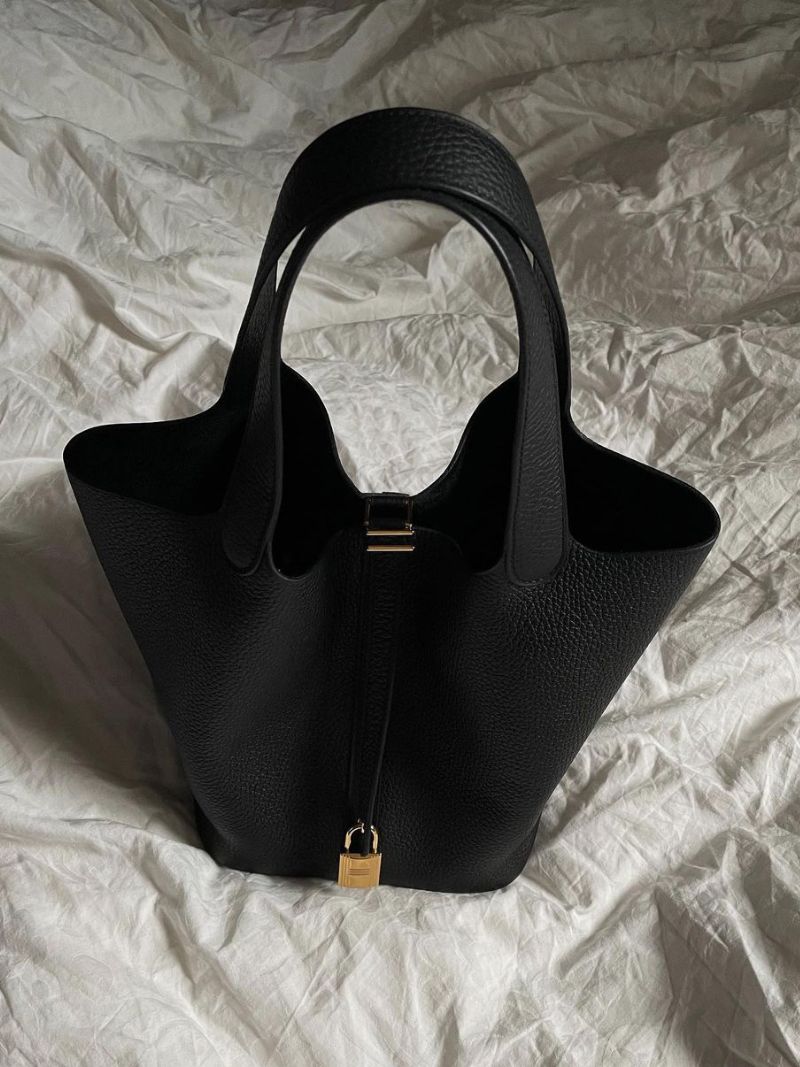 Zoe| Stylish Bucket Bag of Premium Vegan Leather