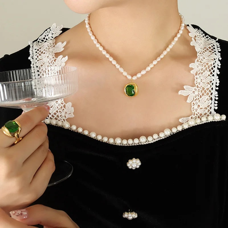 Layla | Green Zircon Pendant Pearl Necklace