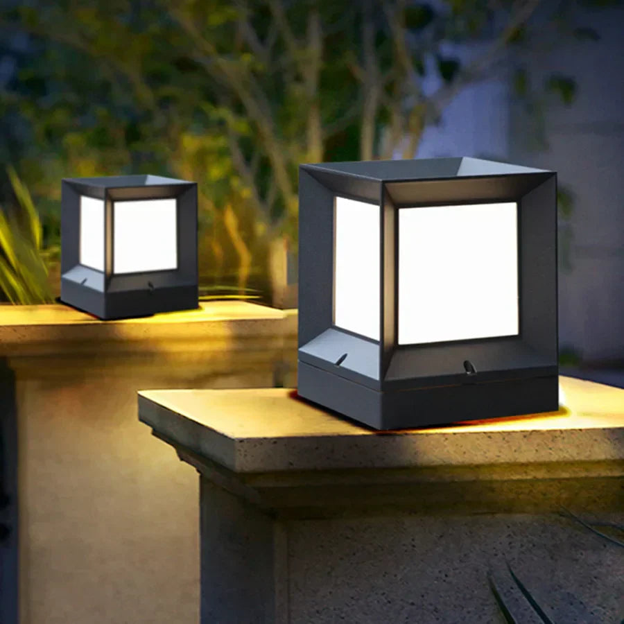 Elegant Outdoor Pillar Lamp for Entrance – Weather-Resistant LED Outside Lights for Garden and Pathway Illumination-4