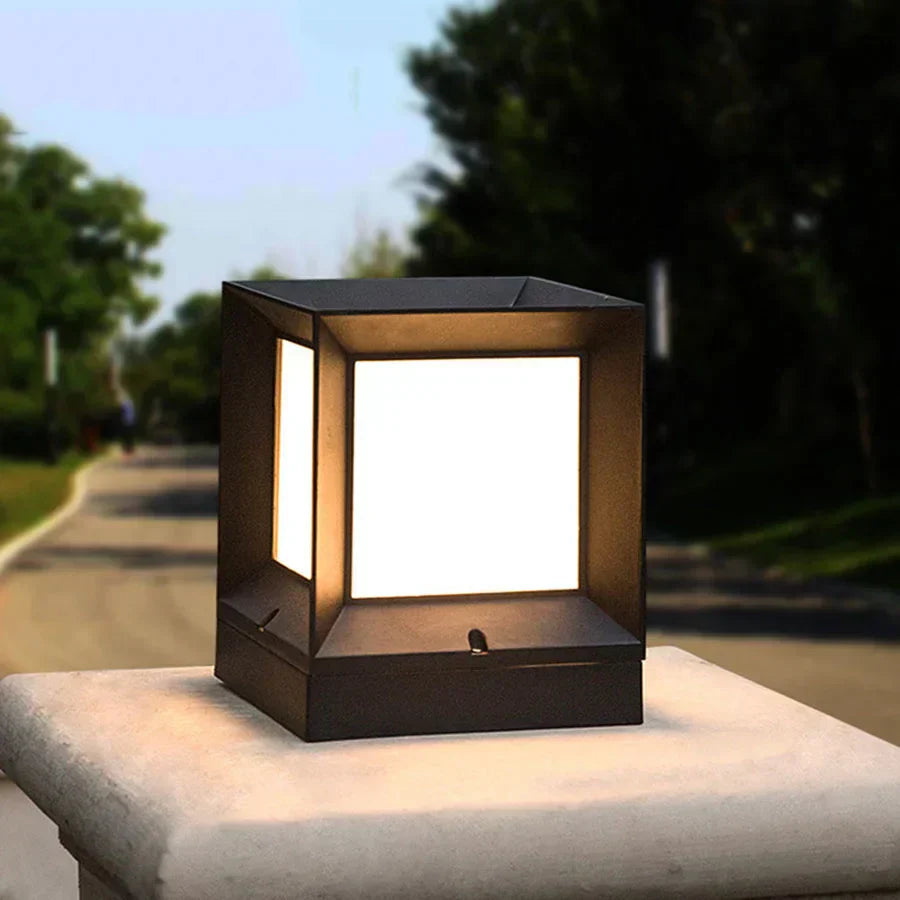 Elegant Outdoor Pillar Lamp for Entrance – Weather-Resistant LED Outside Lights for Garden and Pathway Illumination-6
