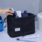 Clifford | Elegant and spacious cultural travel bag with multiple compartments
