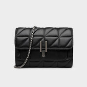 Therese | Quilted Chain Shoulder Bag with Elegant Detailing