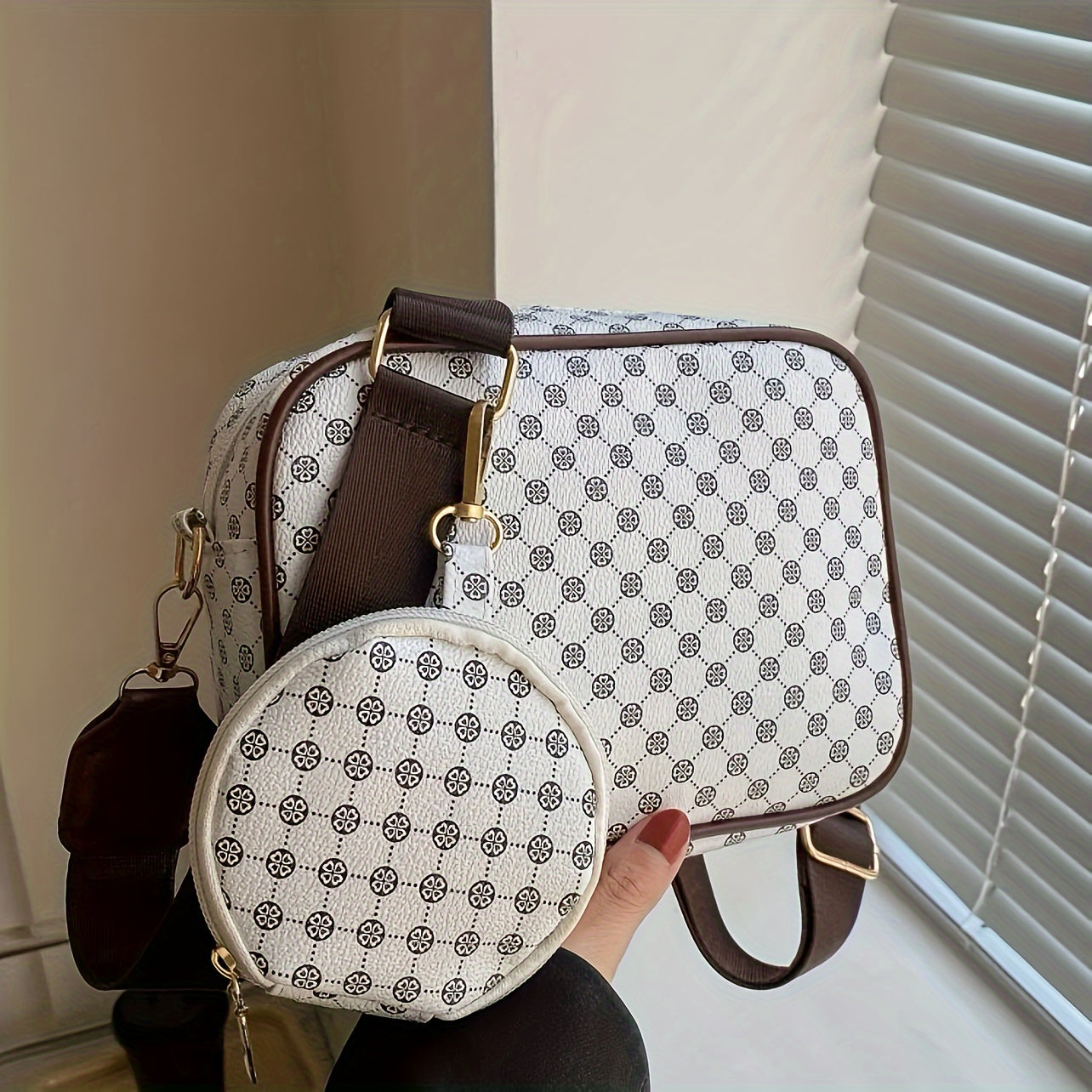 Bianca | Trendy Crossbody Bag Set with Matching Pouch