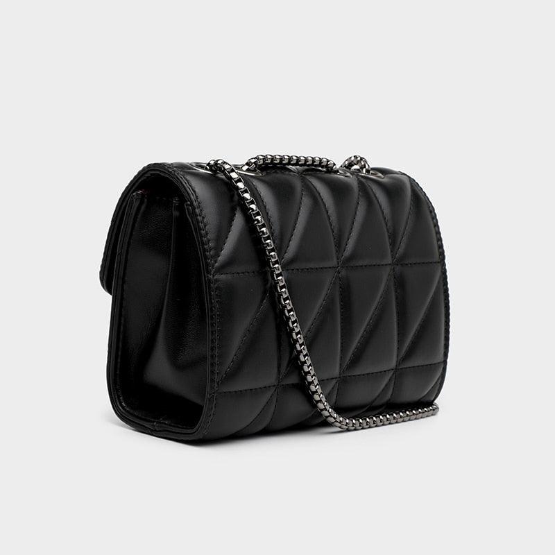 Therese | Quilted Chain Shoulder Bag with Elegant Detailing
