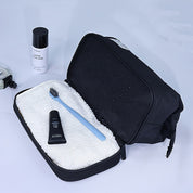 Clifford | Elegant and spacious cultural travel bag with multiple compartments