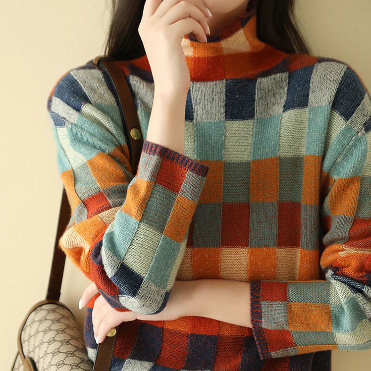 Turtleneck with patchwork - Hiske