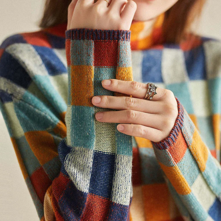 Turtleneck with patchwork - Hiske