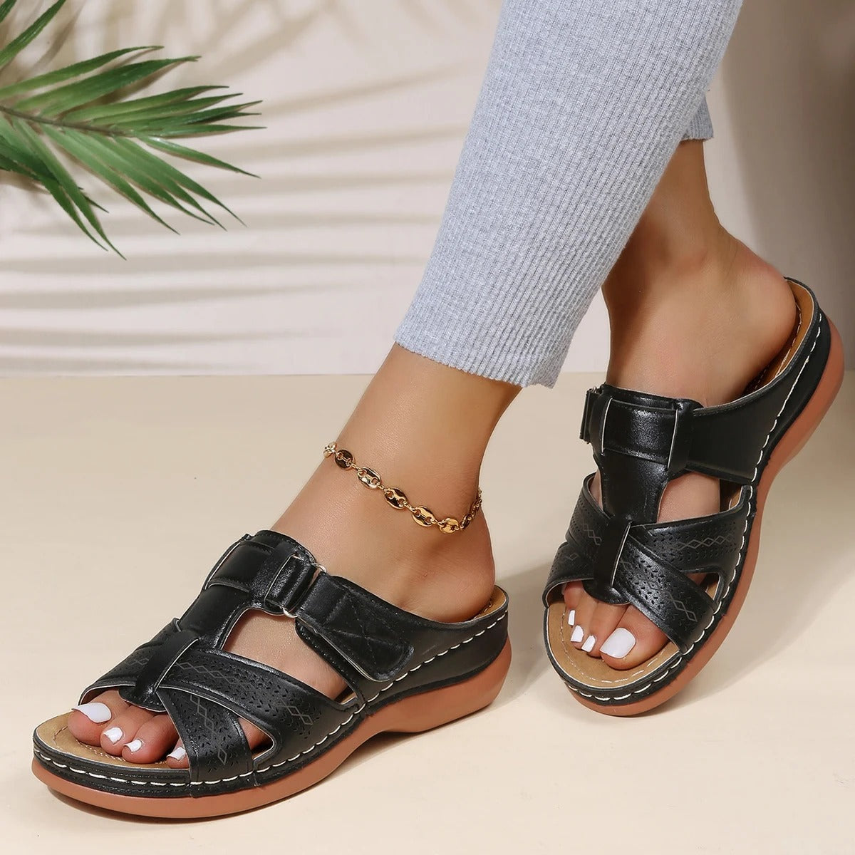 Evelyn | Non-slip Orthopedic Leather Sandals