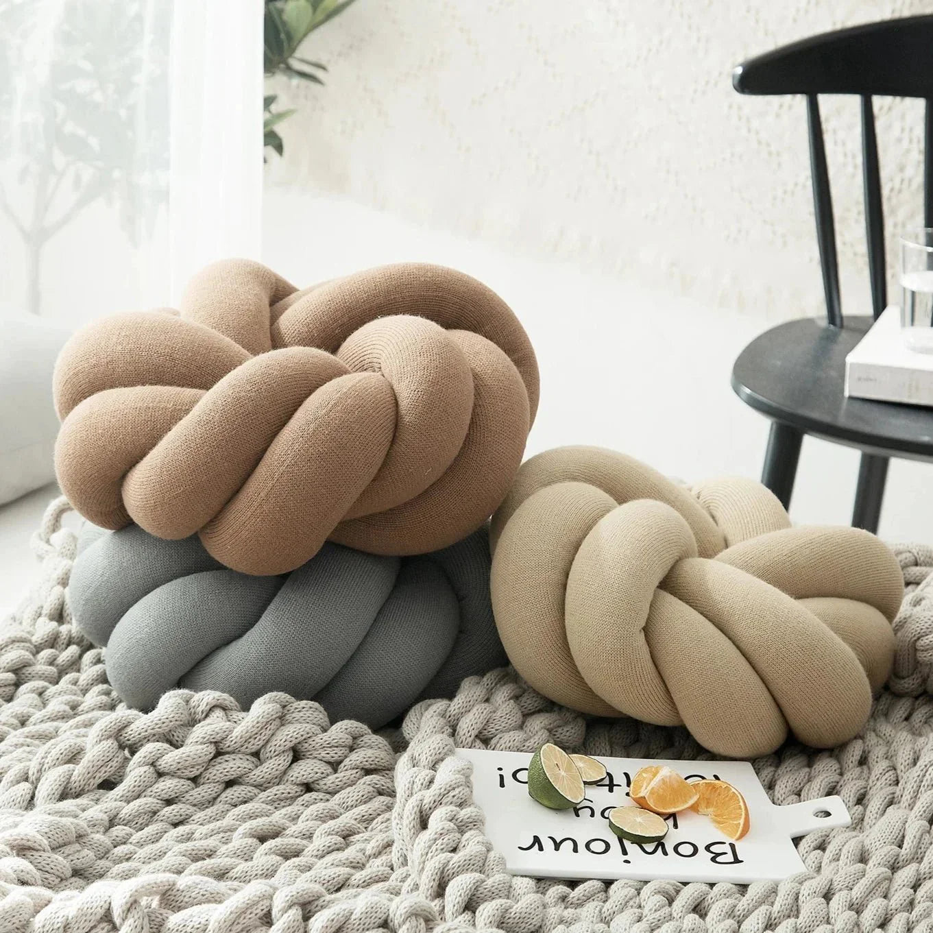 modern-knoop-kussen-276211.webp