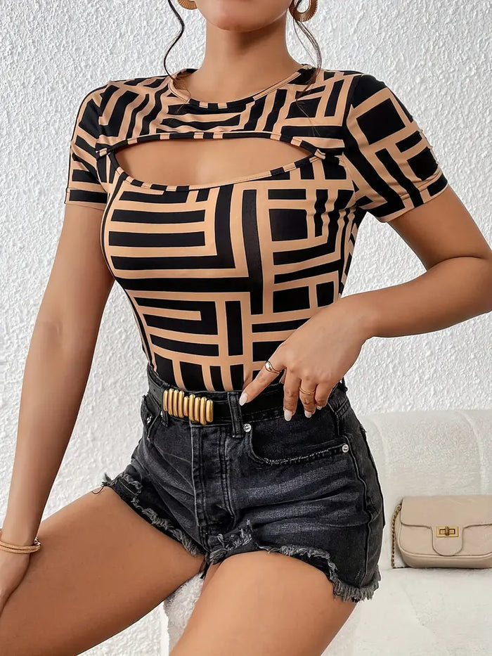 Anna | Elegant T-shirt with neckline cut