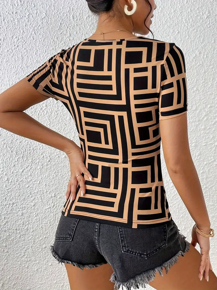 Anna | Elegant T-shirt with neckline cut
