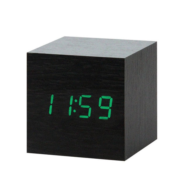 Minimalistic Digital LED alarm clock with speech control