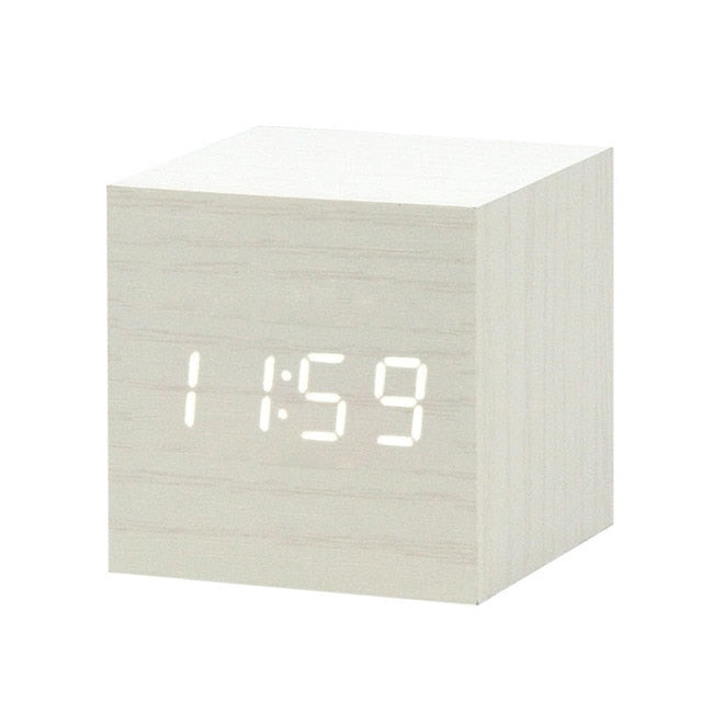 Minimalistic Digital LED alarm clock with speech control