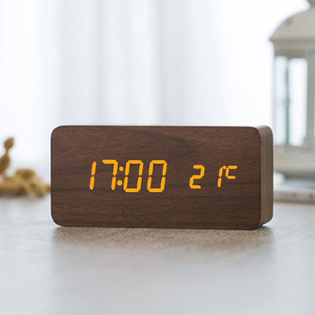 Minimalistic Digital LED alarm clock with speech control