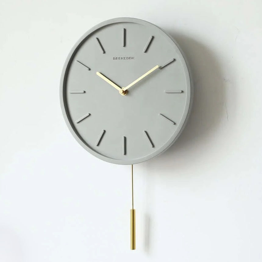 Minimalist wall clock with modern design