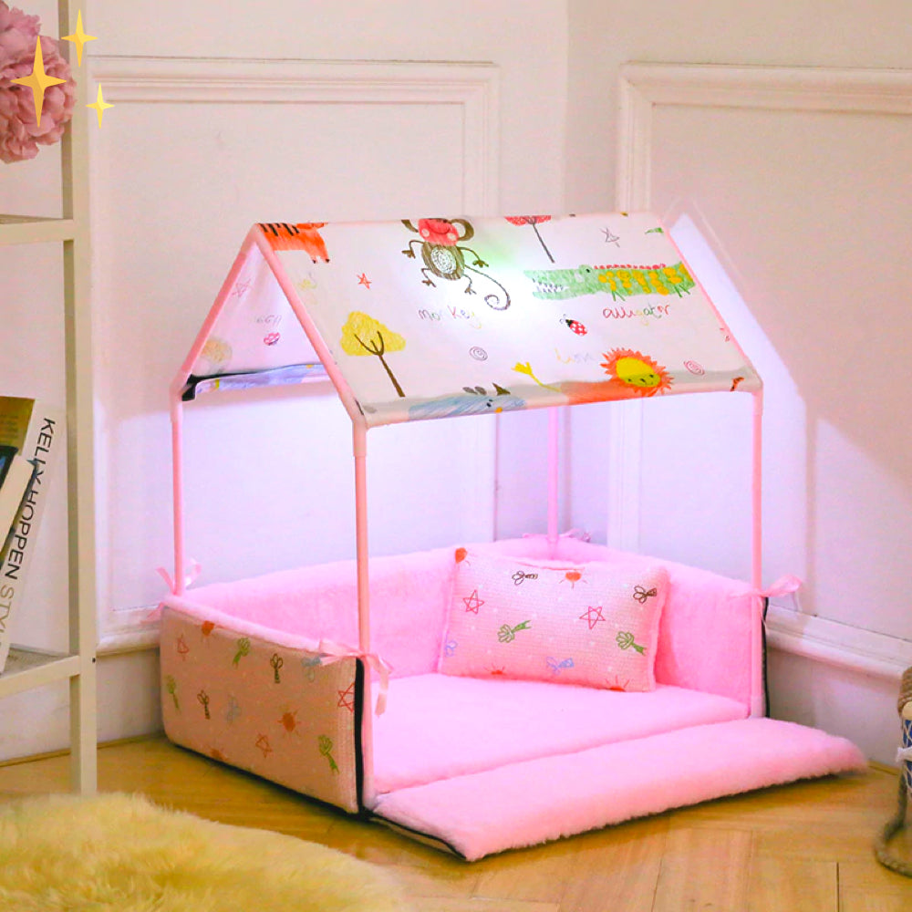 Covered fleece sleep basket with roof and pillow