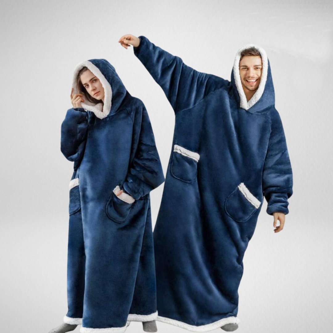 Oversized blanket with hood and warm fleece lining