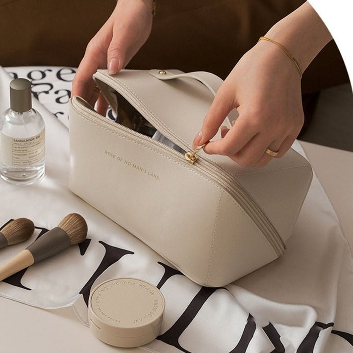 Becky's | Luxurious Cosmetic Make-Up Bag
